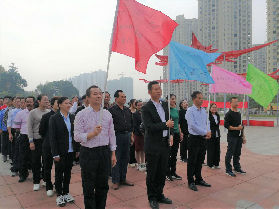 增強自信心，塑造凝聚力——君健物業(yè)開展員工拓展訓練活動 